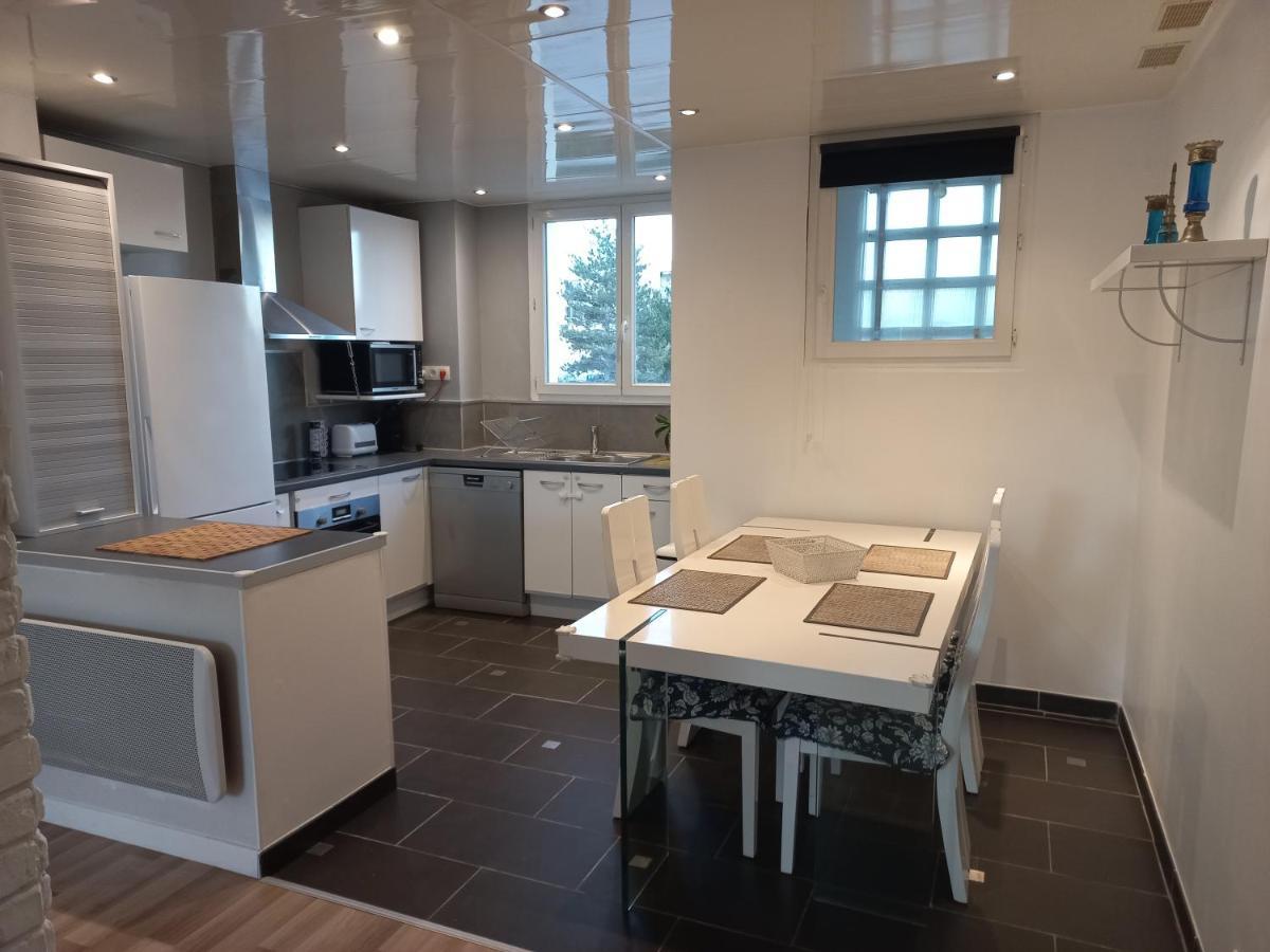 "L'Hippocampe", Climatise, 60 M2 , 2 Chambres, Tres Calme, Plage Des Sablettes Et Commerces A 3 Minutes A Pied, Wifi, Parking Gratuit, Lit King Size La Seyne-sur-Mer Bagian luar foto